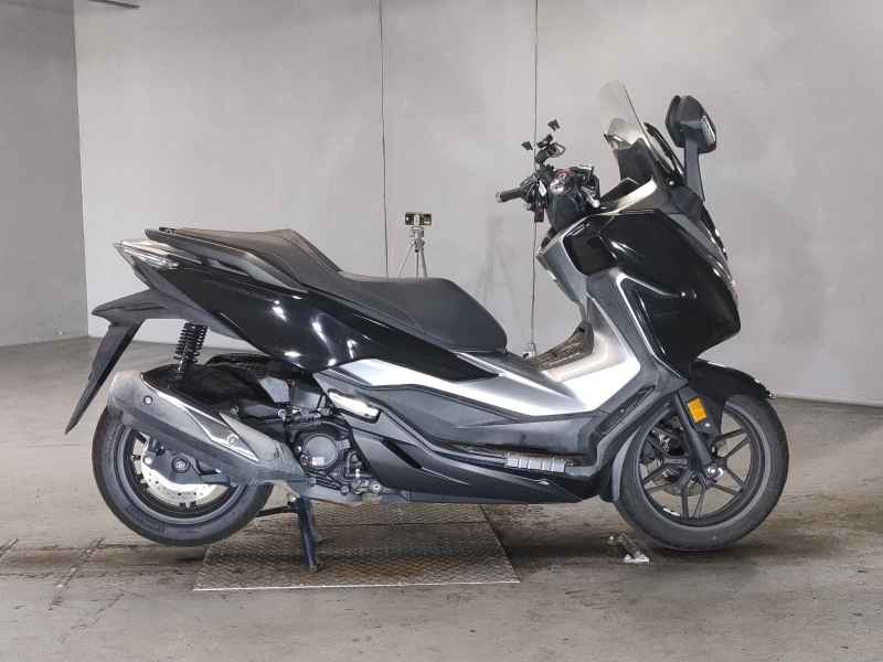 Honda CBR400R 2021
