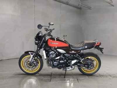 Kawasaki Z900RS 2023