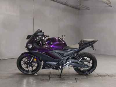 Yamaha YZF-R25 2023