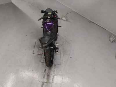 Yamaha YZF-R25 2023