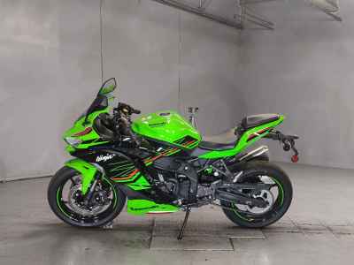 Kawasaki Ninja ZX-4RR 2024