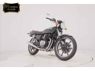 Kawasaki Z400J 2025
