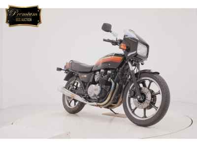 Kawasaki GPZ750 2025