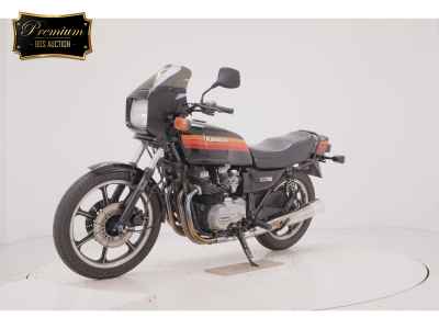 Kawasaki GPZ750 2025