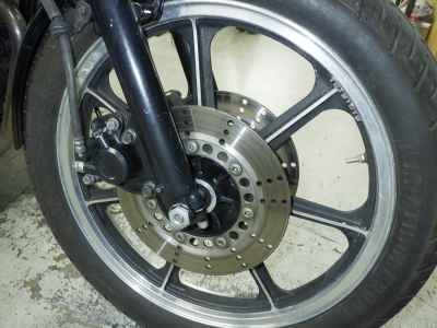 Kawasaki GPZ750 2025