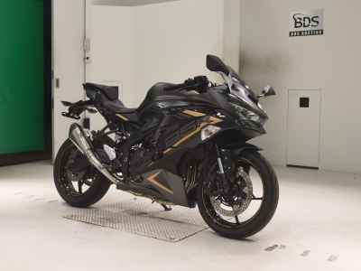 Kawasaki Ninja ZX-25R 2022