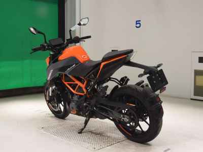 KTM 390 Duke 2023