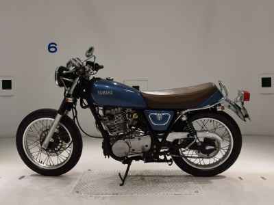 Yamaha SR400 2020