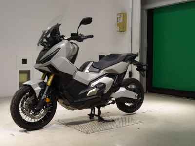 Honda X-Adv 750 2025