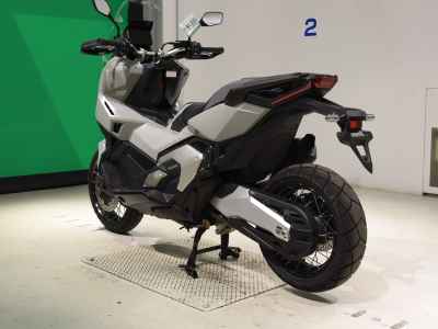 Honda X-Adv 750 2025