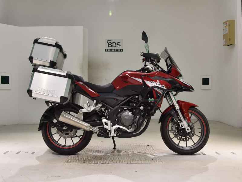 Benelli TRK251 2021