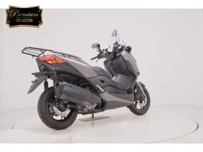 Yamaha XMAX 250