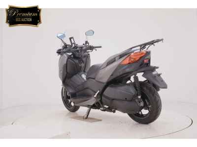 Yamaha XMAX 250