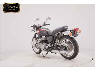 Kawasaki W800 2024