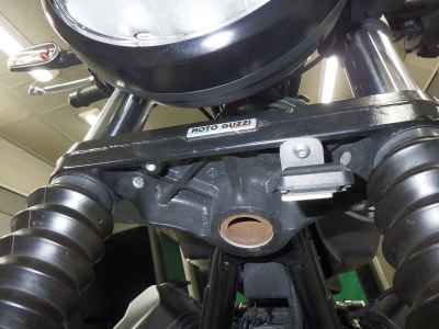 Moto Guzzi V9 Bobber 2022