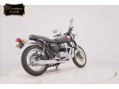 Kawasaki W800 2025
