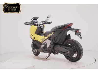Honda X-Adv 750 2025