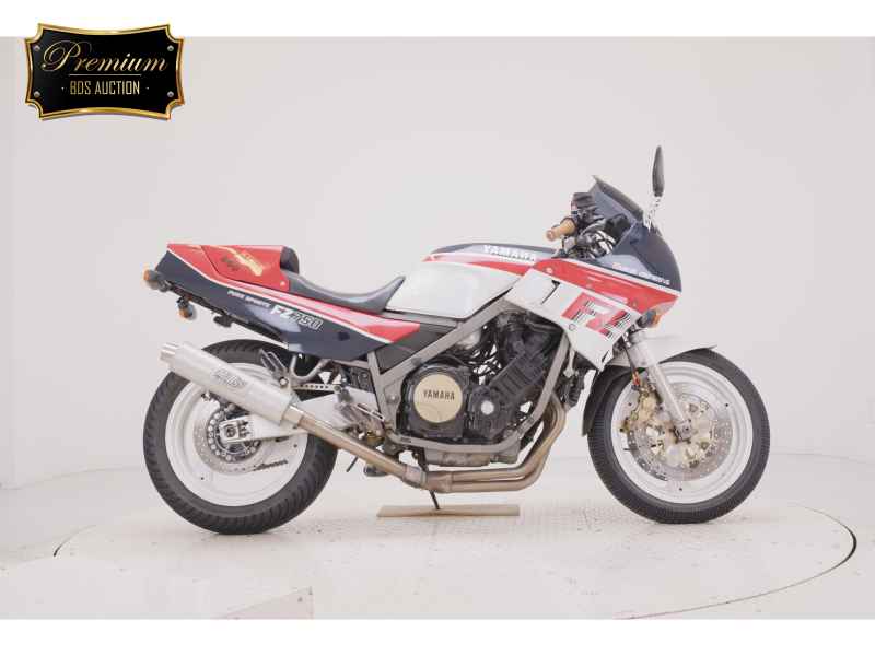 Yamaha FZ750