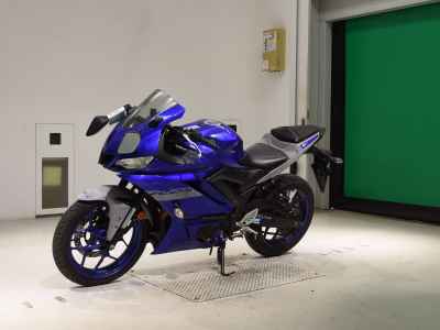 Yamaha YZF-R25 2021