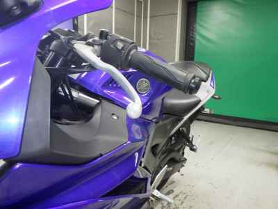 Yamaha YZF-R25 2021