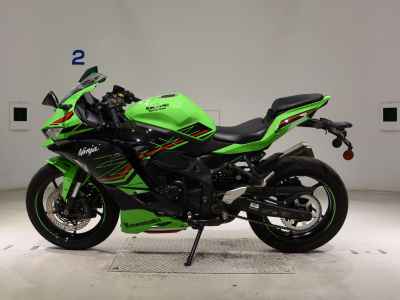 Kawasaki Ninja ZX-4RR 2024