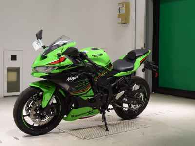 Kawasaki Ninja ZX-4RR 2024