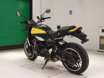 Kawasaki Z900RS 2024
