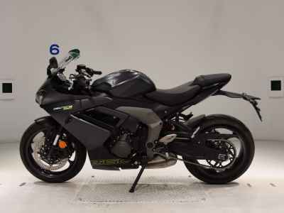 Triumph Daytona 660 2024