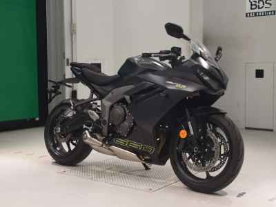 Triumph Daytona 660 2024