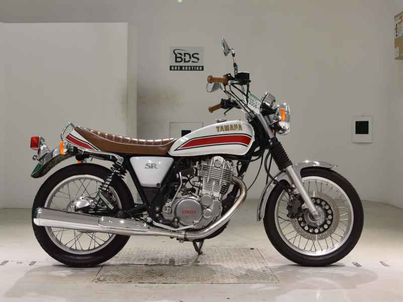 Yamaha SR400 2017