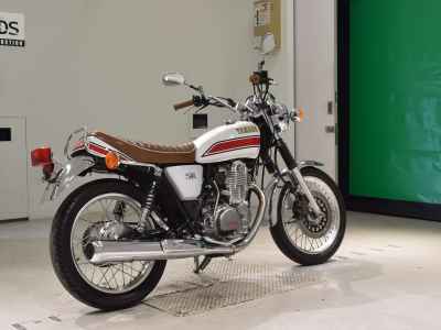 Yamaha SR400 2017