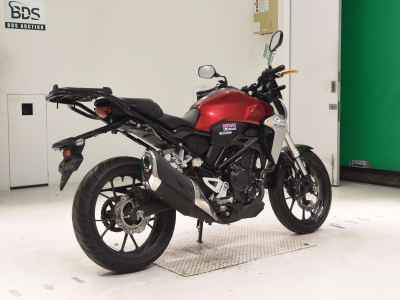 Honda CB250R 2018