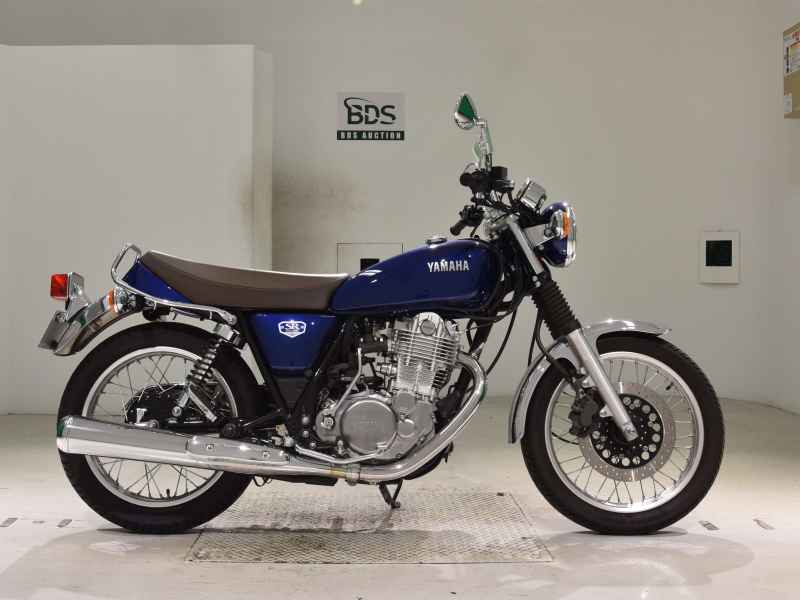 Yamaha SR400 2022