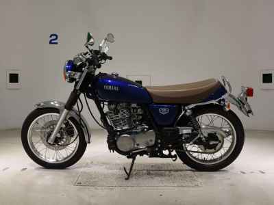 Yamaha SR400 2022