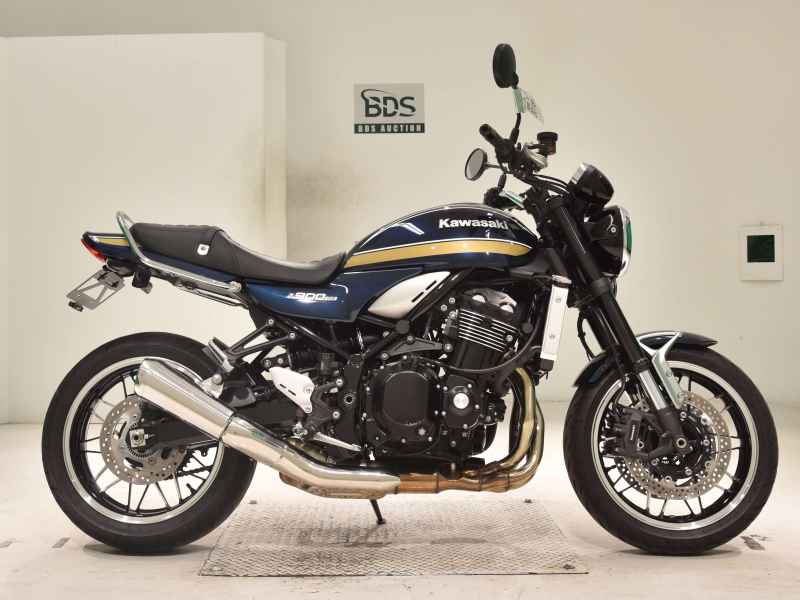 Kawasaki Z900RS 2022