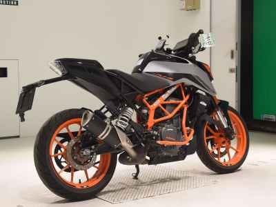 KTM 390 Duke 2023