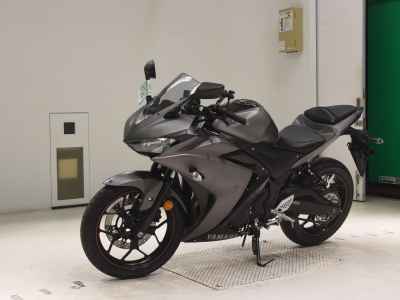 Yamaha YZF-R25 2016