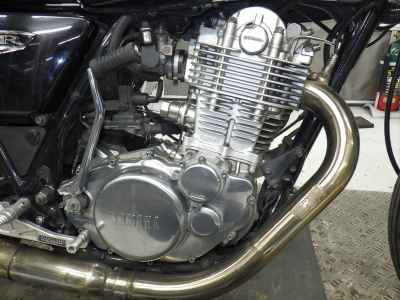Yamaha SR400 2016