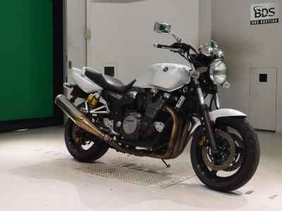 Yamaha XJR1300L 2025