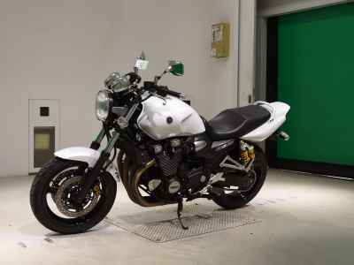 Yamaha XJR1300L 2025