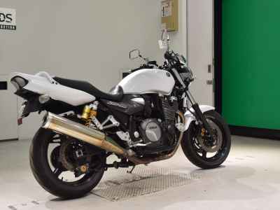 Yamaha XJR1300L 2025