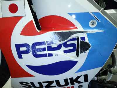 Suzuki RGV250SP