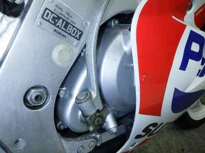 Suzuki RGV250SP