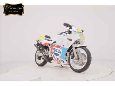 Suzuki RGV250SP