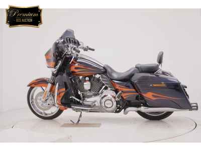 Harley-Davidson Street Glide FLHXSE1800 2015