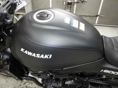 Kawasaki Z900RS SE 2025