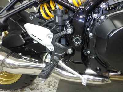 Kawasaki Z900RS SE 2025
