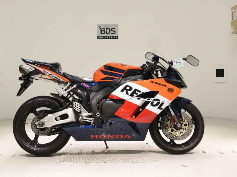 Honda CBR1000RR 2005