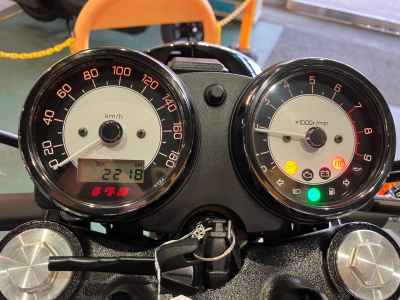 Kawasaki W800 2021