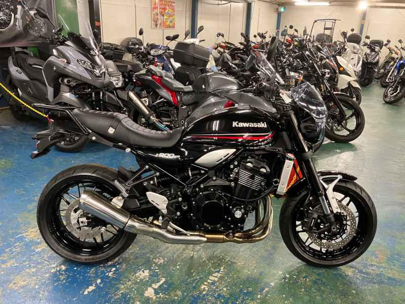 Kawasaki Z900RS 2023